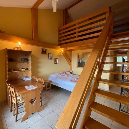 Auberge La Ferme De Ferrieres Annecy Exterior foto